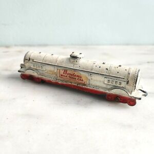 Vintage Tootsietoy Bordens Milk Tank Car 9353 Diecast Metal Train USA Made White